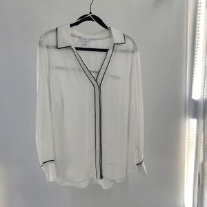 Liz Claiborne White Sheer Off Center Buttoned Notched Collar Blouse NWT